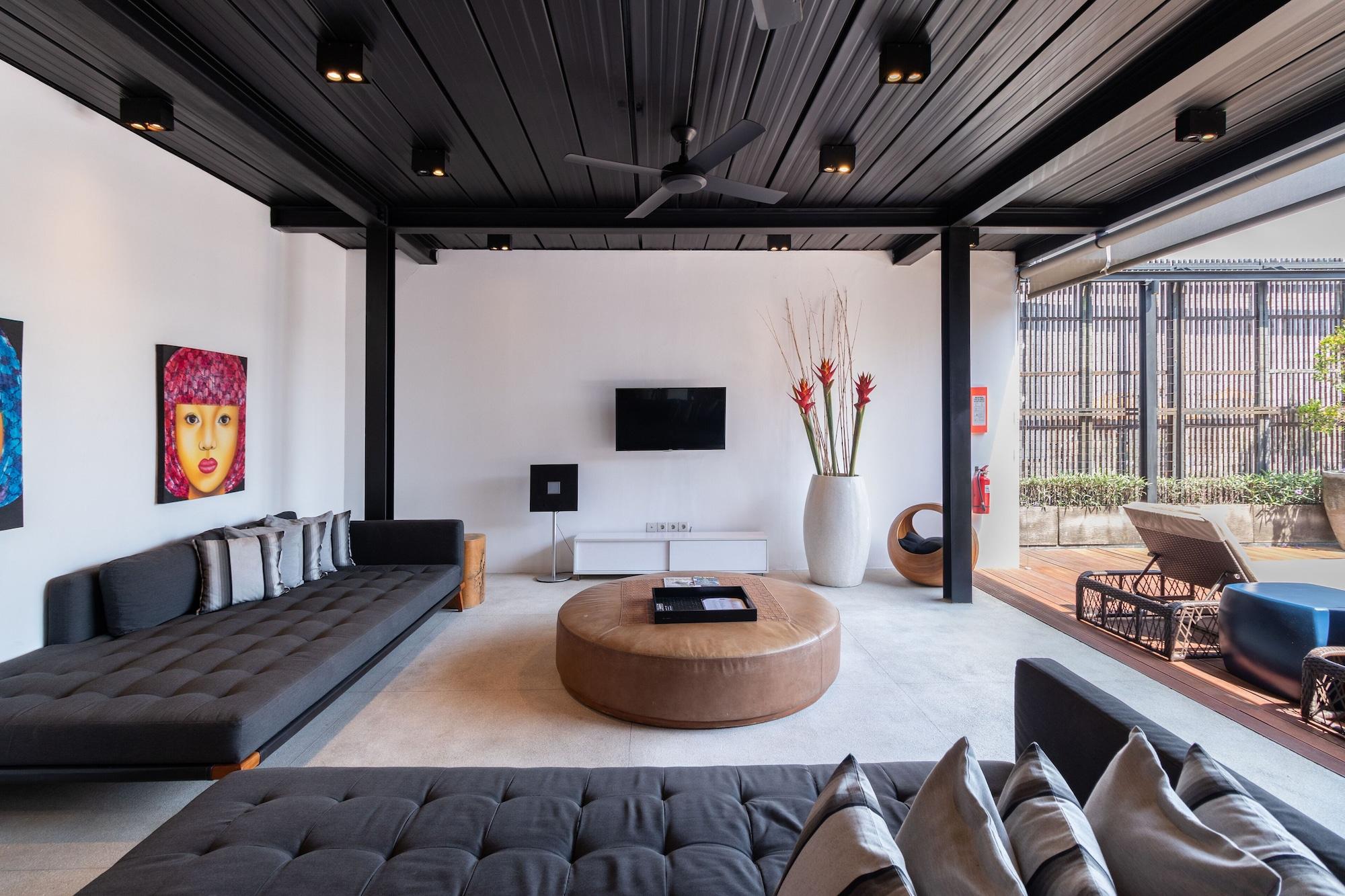 One Eleven Villa Seminyak Exteriör bild