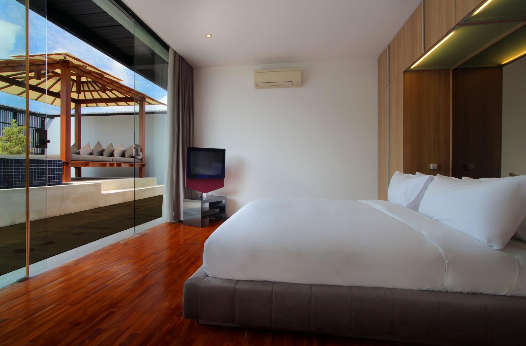 One Eleven Villa Seminyak Exteriör bild