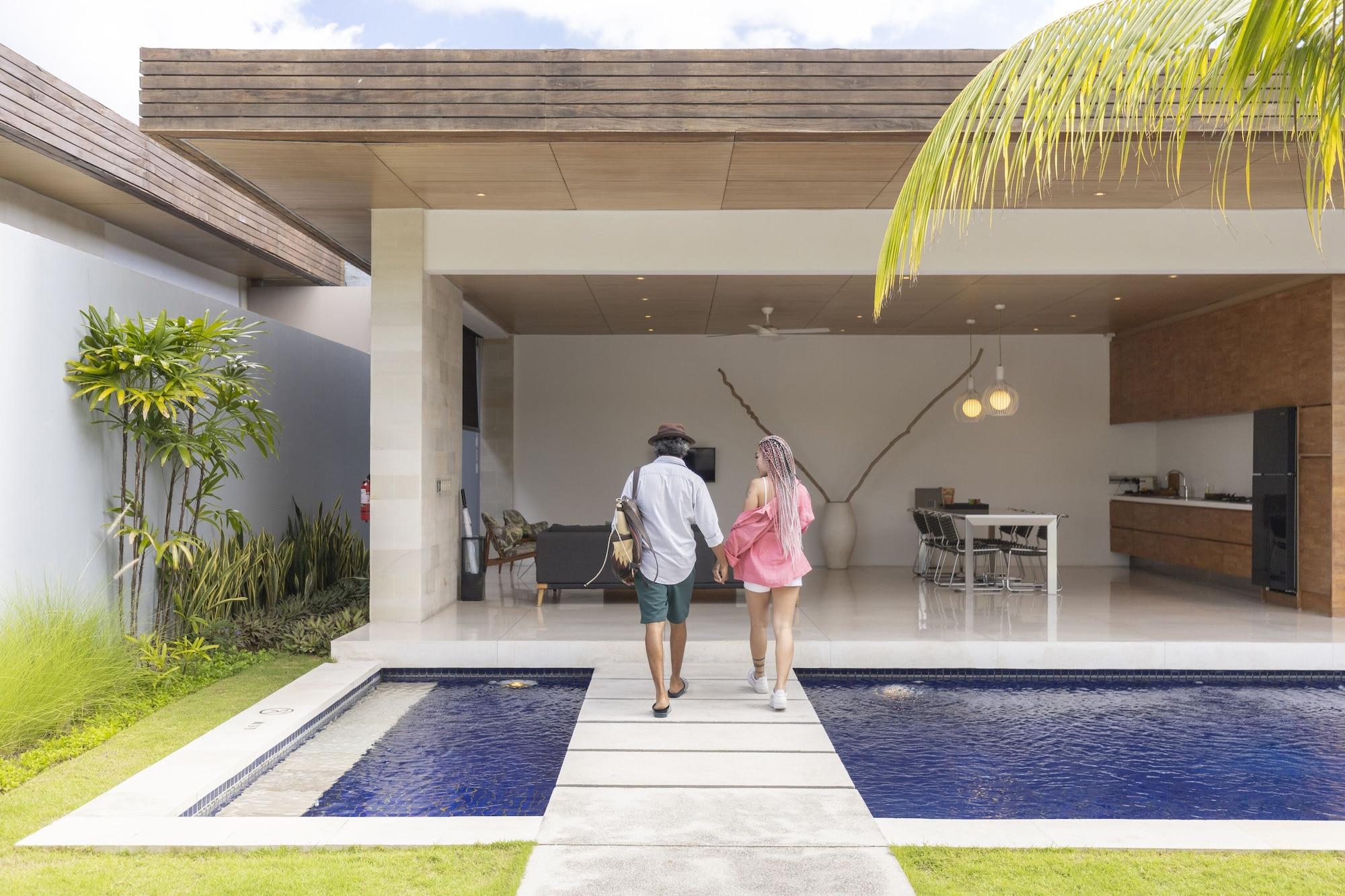 One Eleven Villa Seminyak Exteriör bild