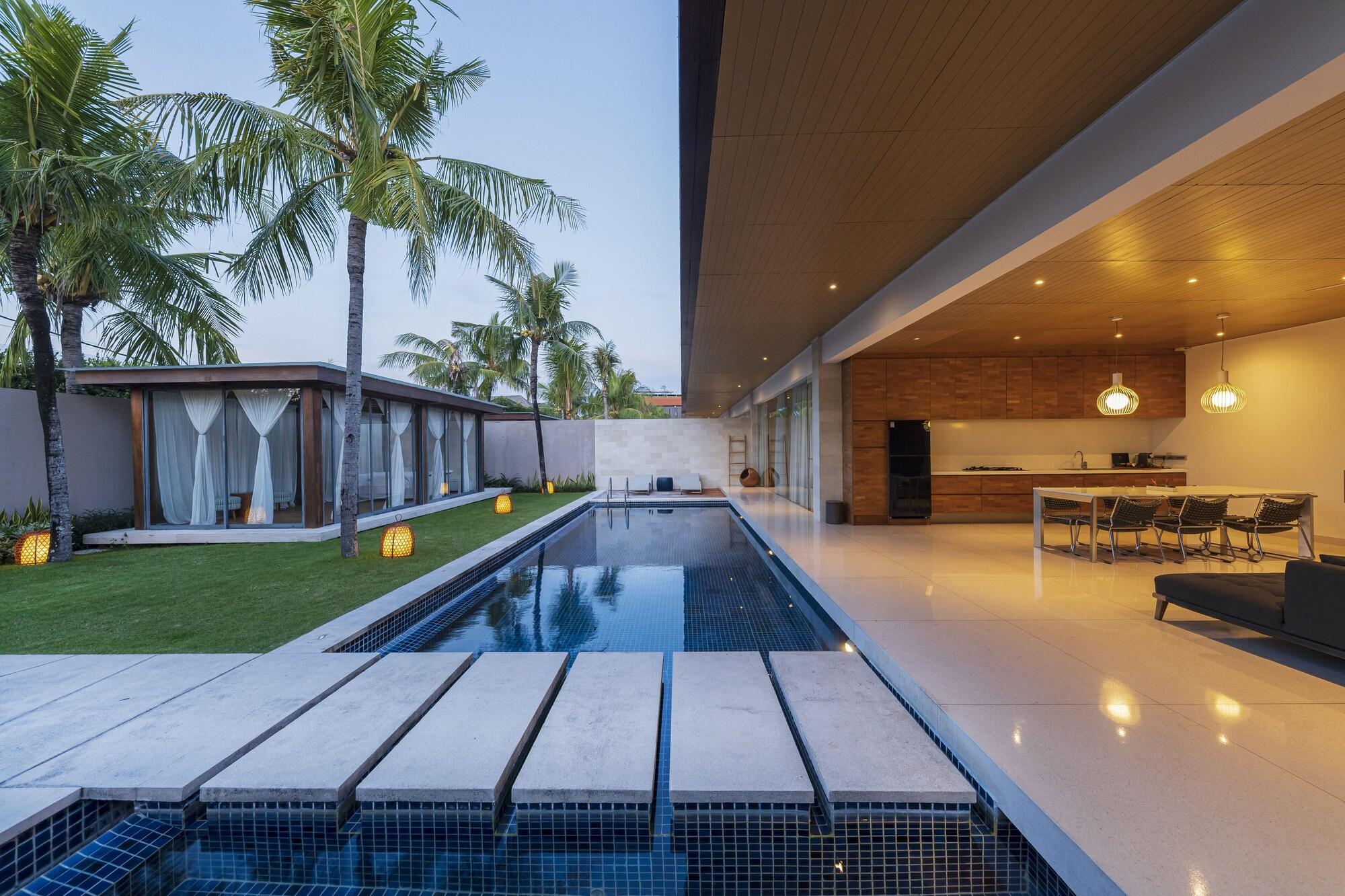 One Eleven Villa Seminyak Exteriör bild