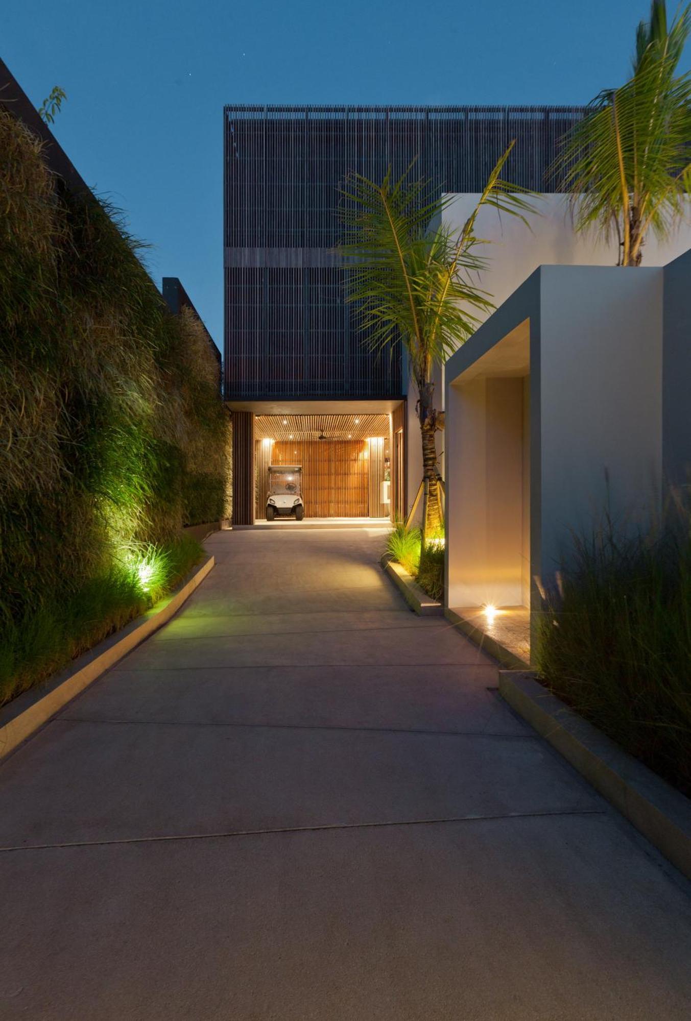 One Eleven Villa Seminyak Exteriör bild
